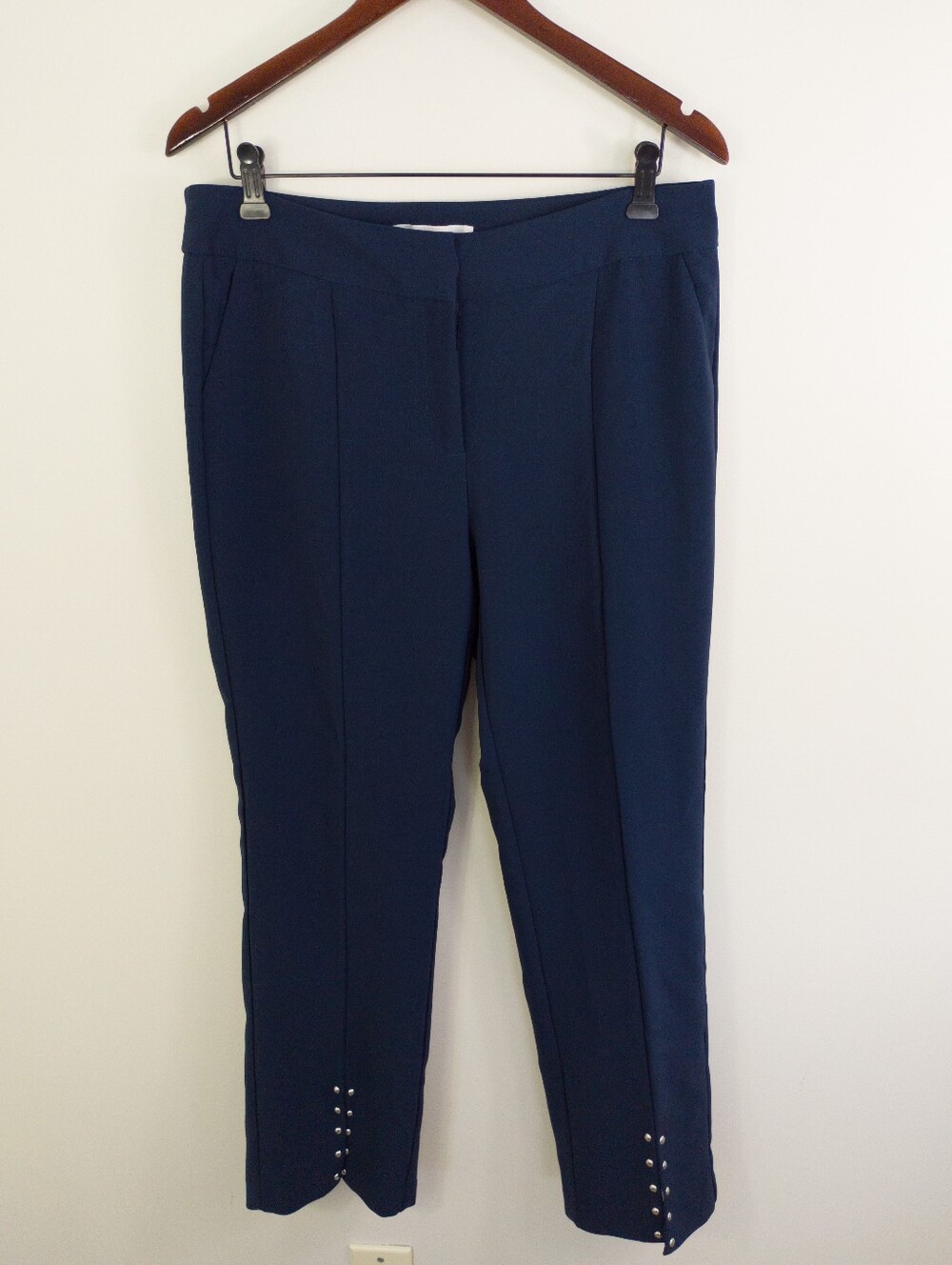 89th And Madison Navy Blue Ankle Pants Size 12